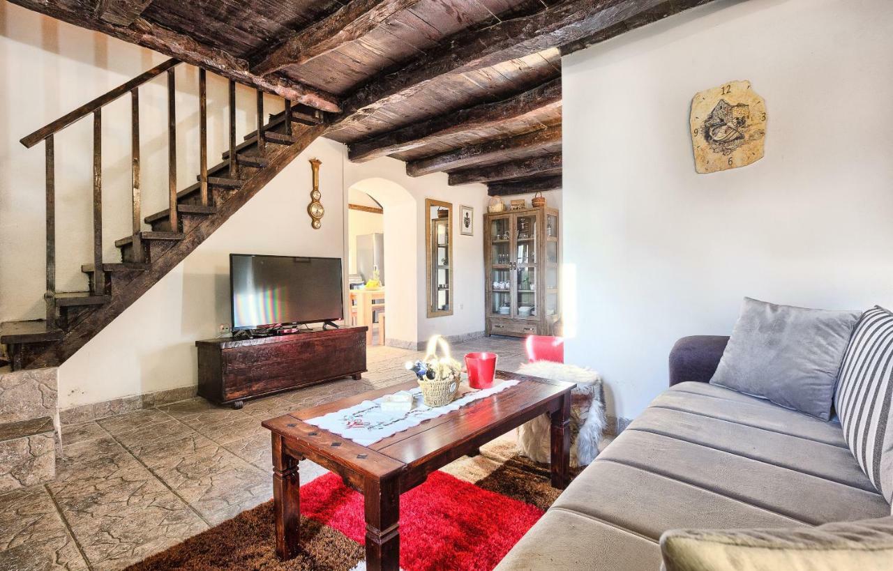 منزل الضيف Biorine  في Dalmatia Stone House - Heated Pool المظهر الخارجي الصورة