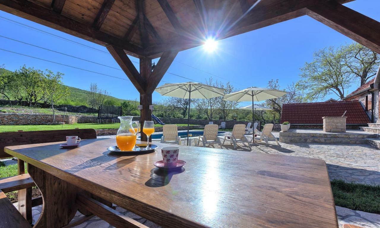 منزل الضيف Biorine  في Dalmatia Stone House - Heated Pool المظهر الخارجي الصورة