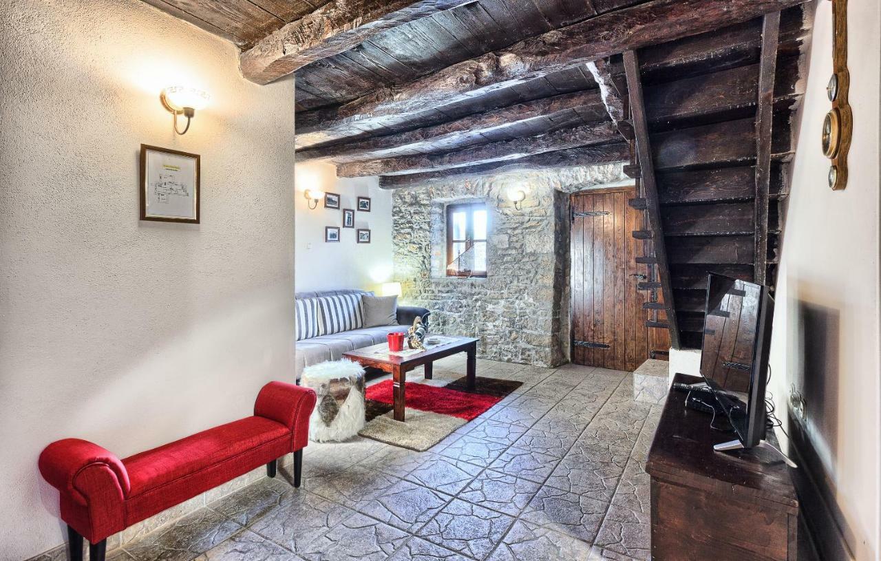 منزل الضيف Biorine  في Dalmatia Stone House - Heated Pool المظهر الخارجي الصورة