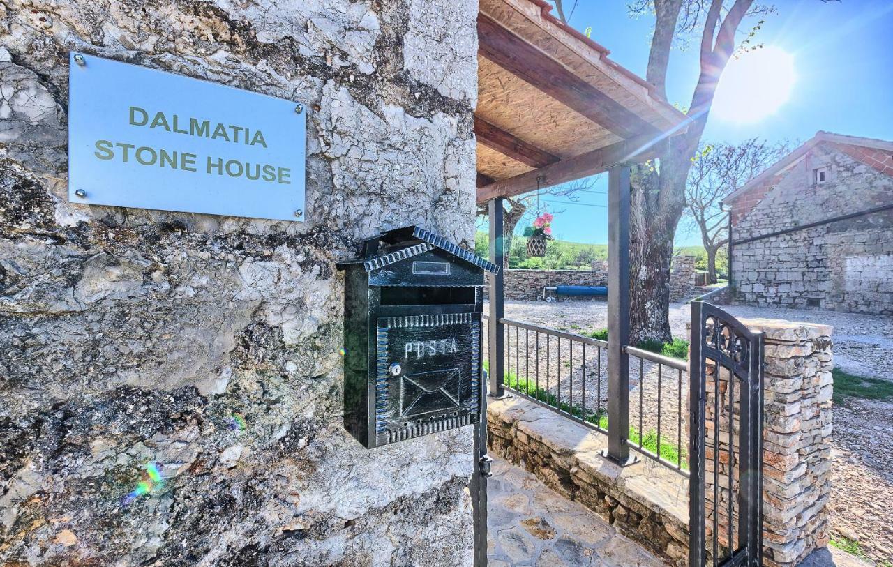 منزل الضيف Biorine  في Dalmatia Stone House - Heated Pool المظهر الخارجي الصورة
