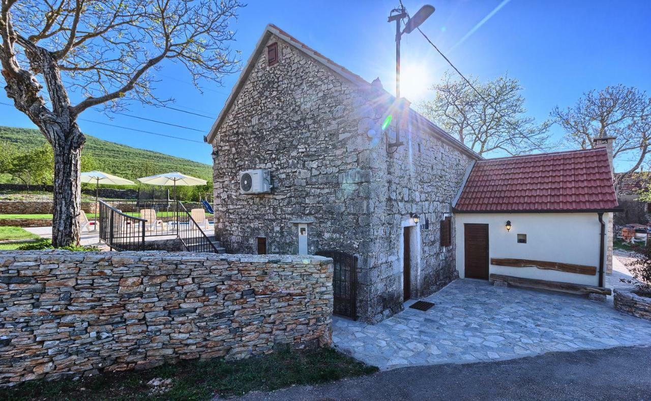 منزل الضيف Biorine  في Dalmatia Stone House - Heated Pool المظهر الخارجي الصورة