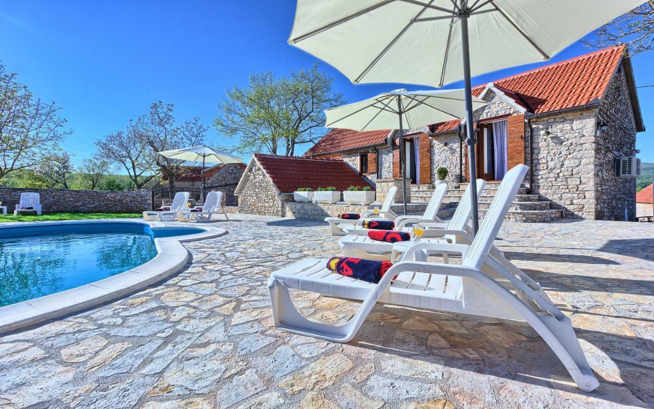 منزل الضيف Biorine  في Dalmatia Stone House - Heated Pool المظهر الخارجي الصورة