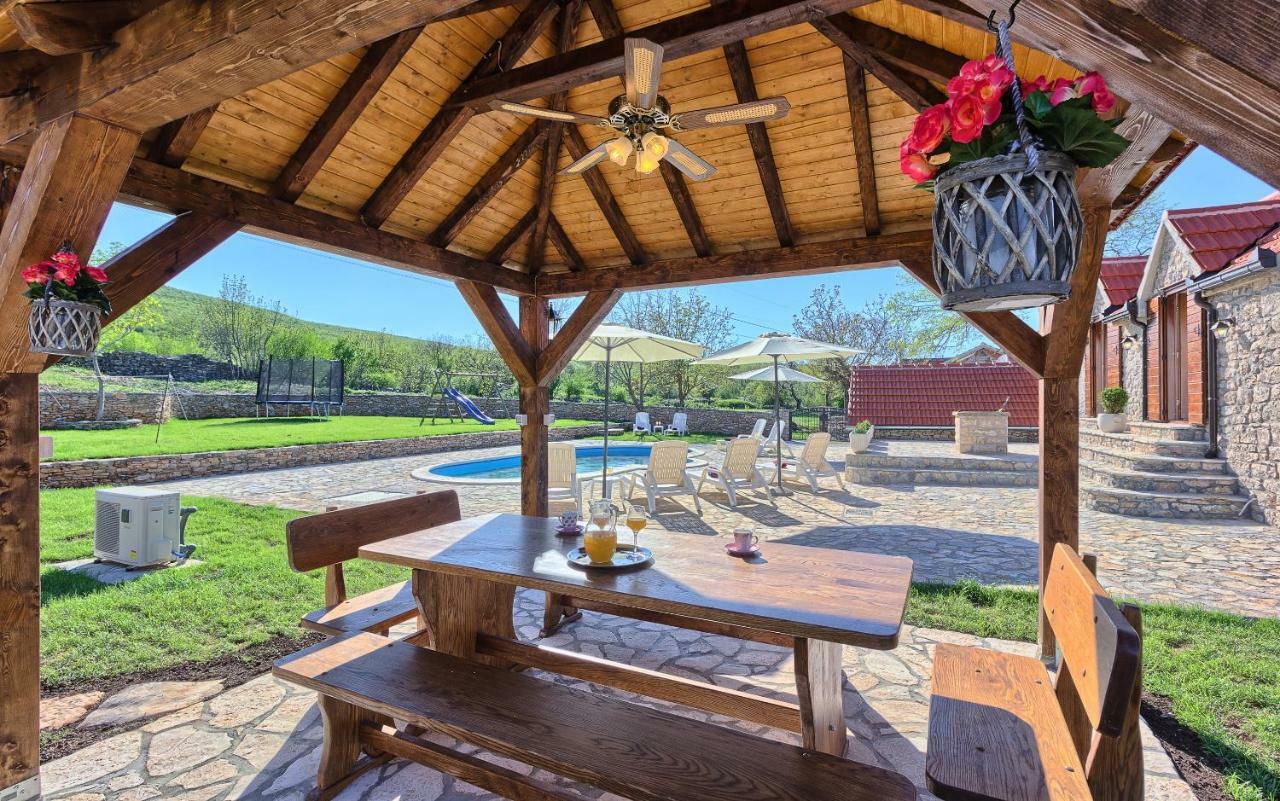 منزل الضيف Biorine  في Dalmatia Stone House - Heated Pool المظهر الخارجي الصورة