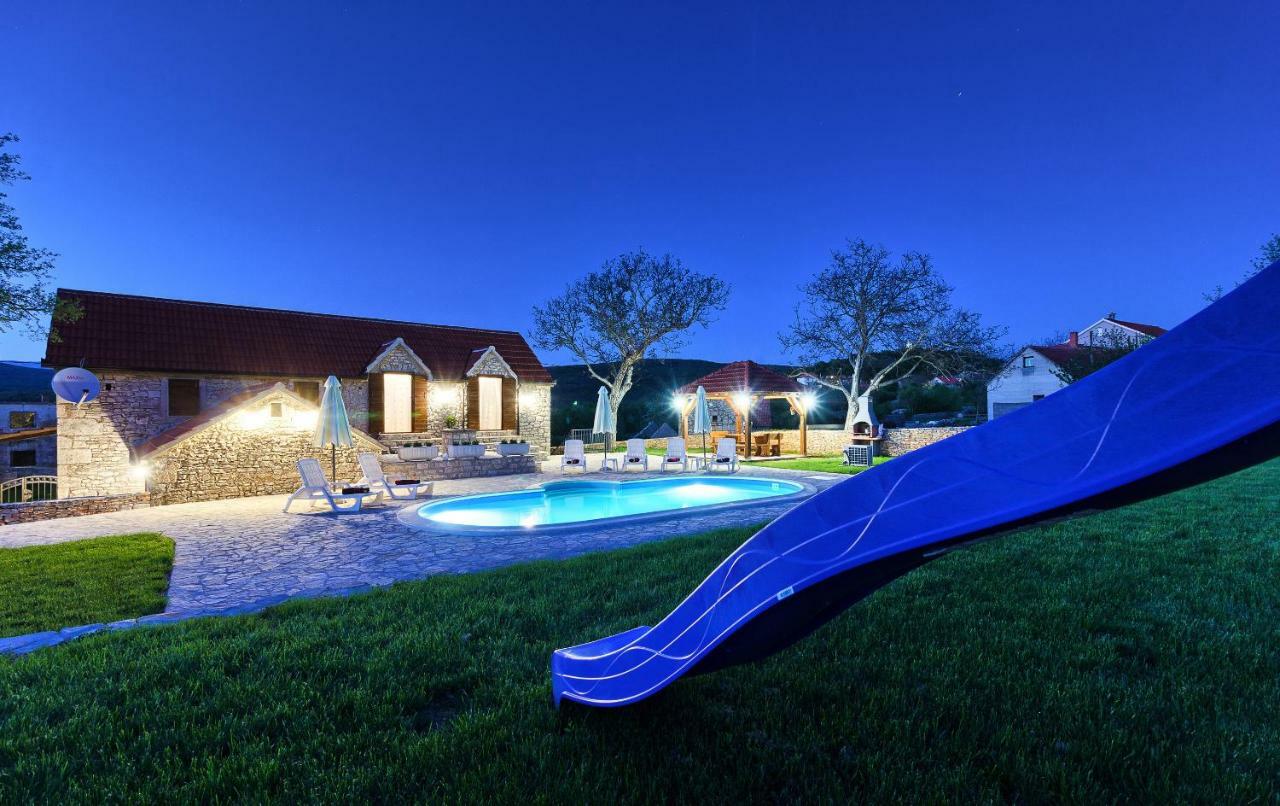 منزل الضيف Biorine  في Dalmatia Stone House - Heated Pool المظهر الخارجي الصورة