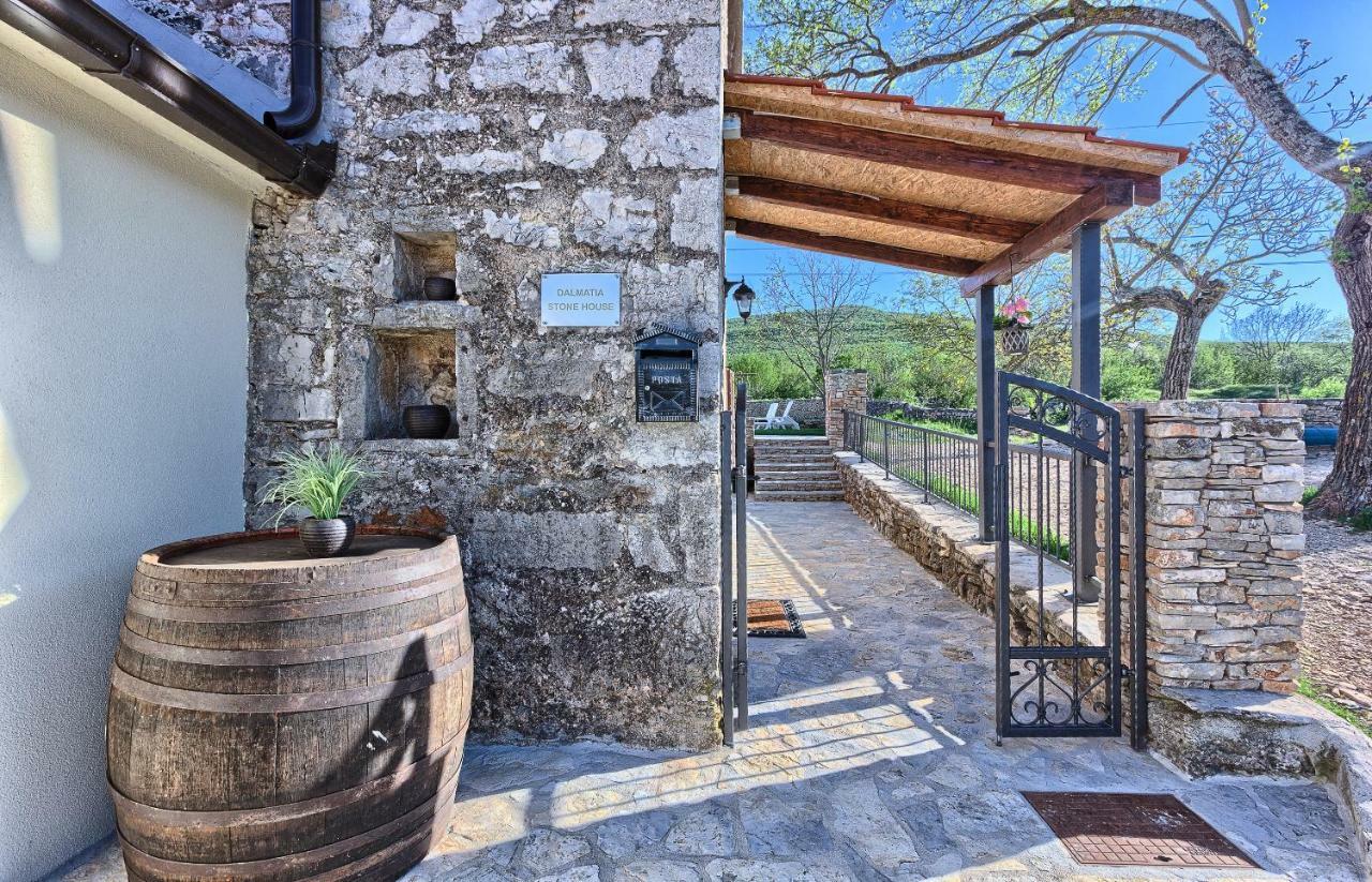 منزل الضيف Biorine  في Dalmatia Stone House - Heated Pool المظهر الخارجي الصورة