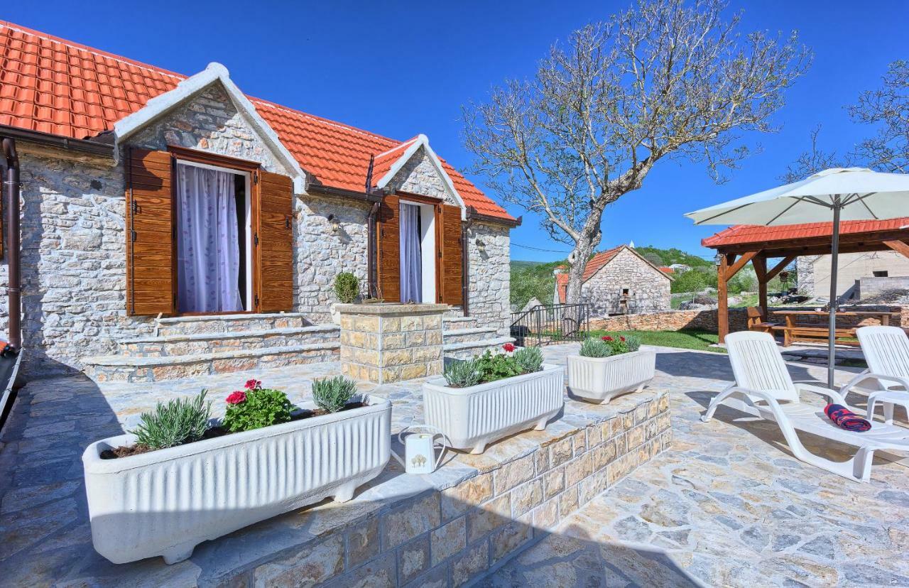 منزل الضيف Biorine  في Dalmatia Stone House - Heated Pool المظهر الخارجي الصورة
